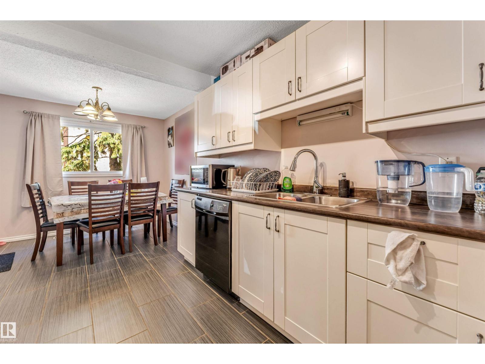#24 1651 46 STREET NW - 25