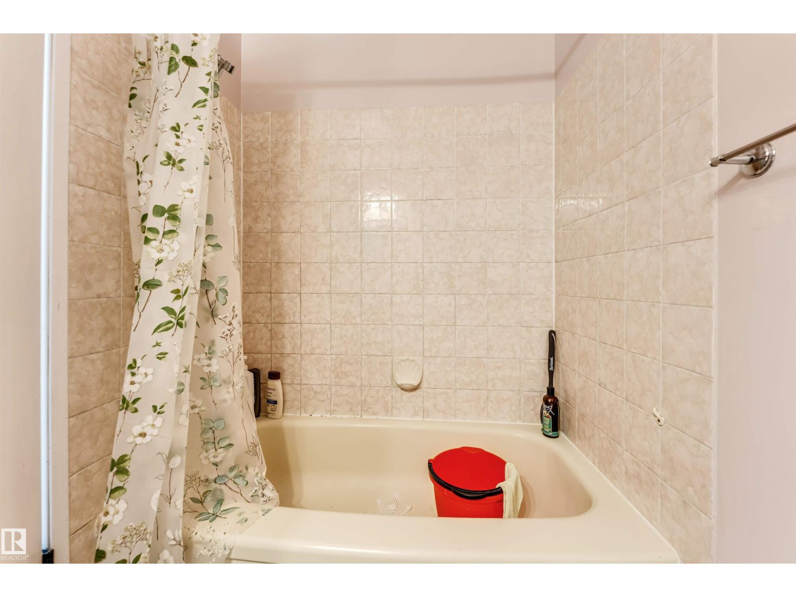 #24 1651 46 STREET NW - 35