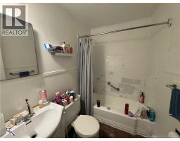 325 Main Street, photo 13