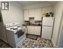 325 Main Street, photo 2