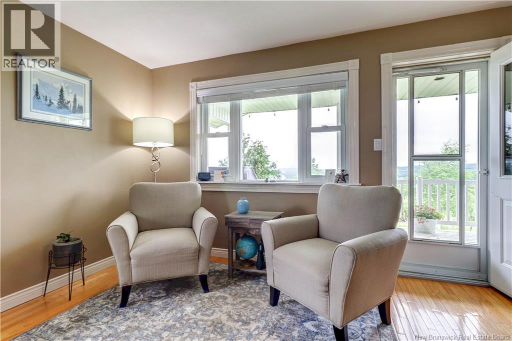 55 Hawthorne Road - Image 13