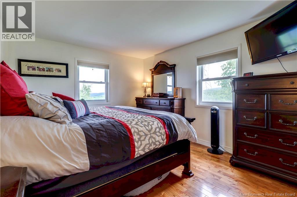 55 Hawthorne Road - Image 17