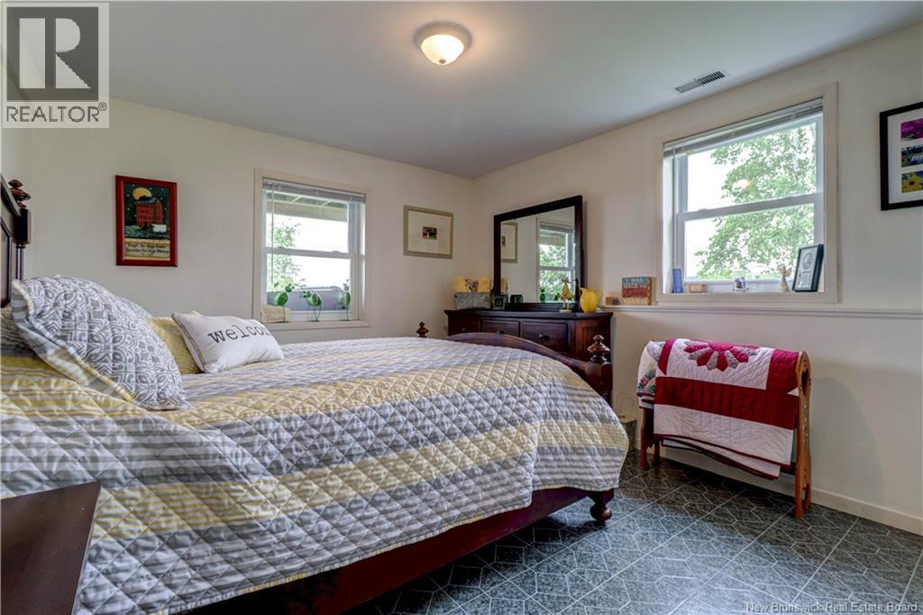 55 Hawthorne Road - Image 30
