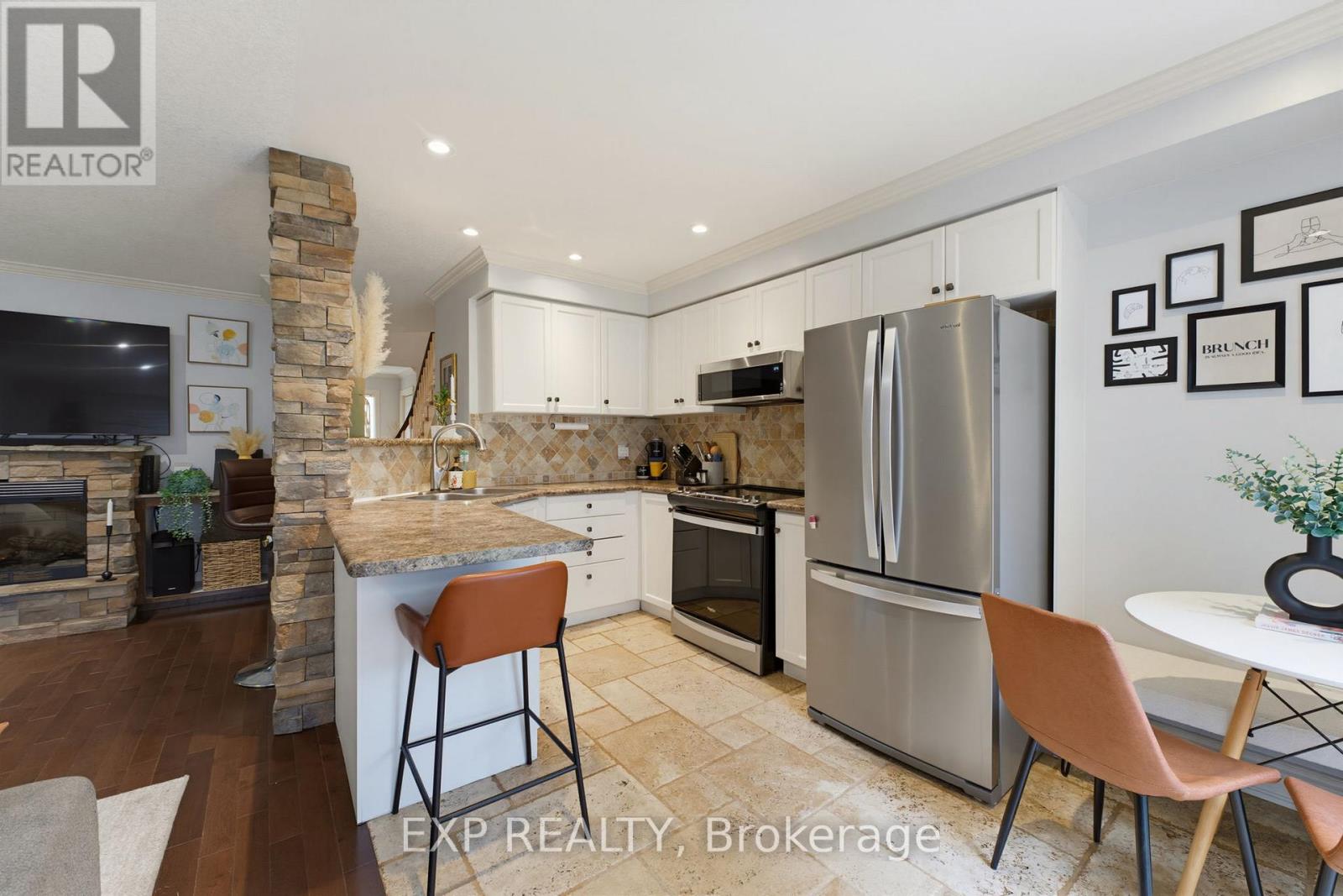 #28 10 CADHAM BOULEVARD - 10
