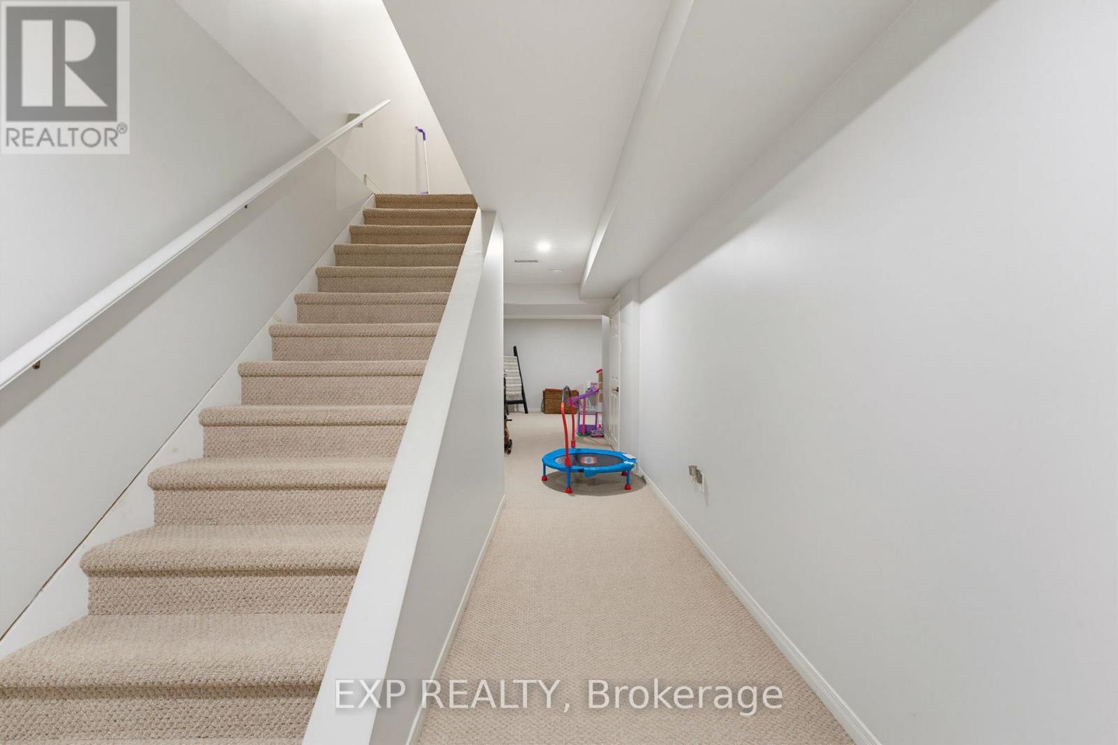 #28 10 CADHAM BOULEVARD - 15