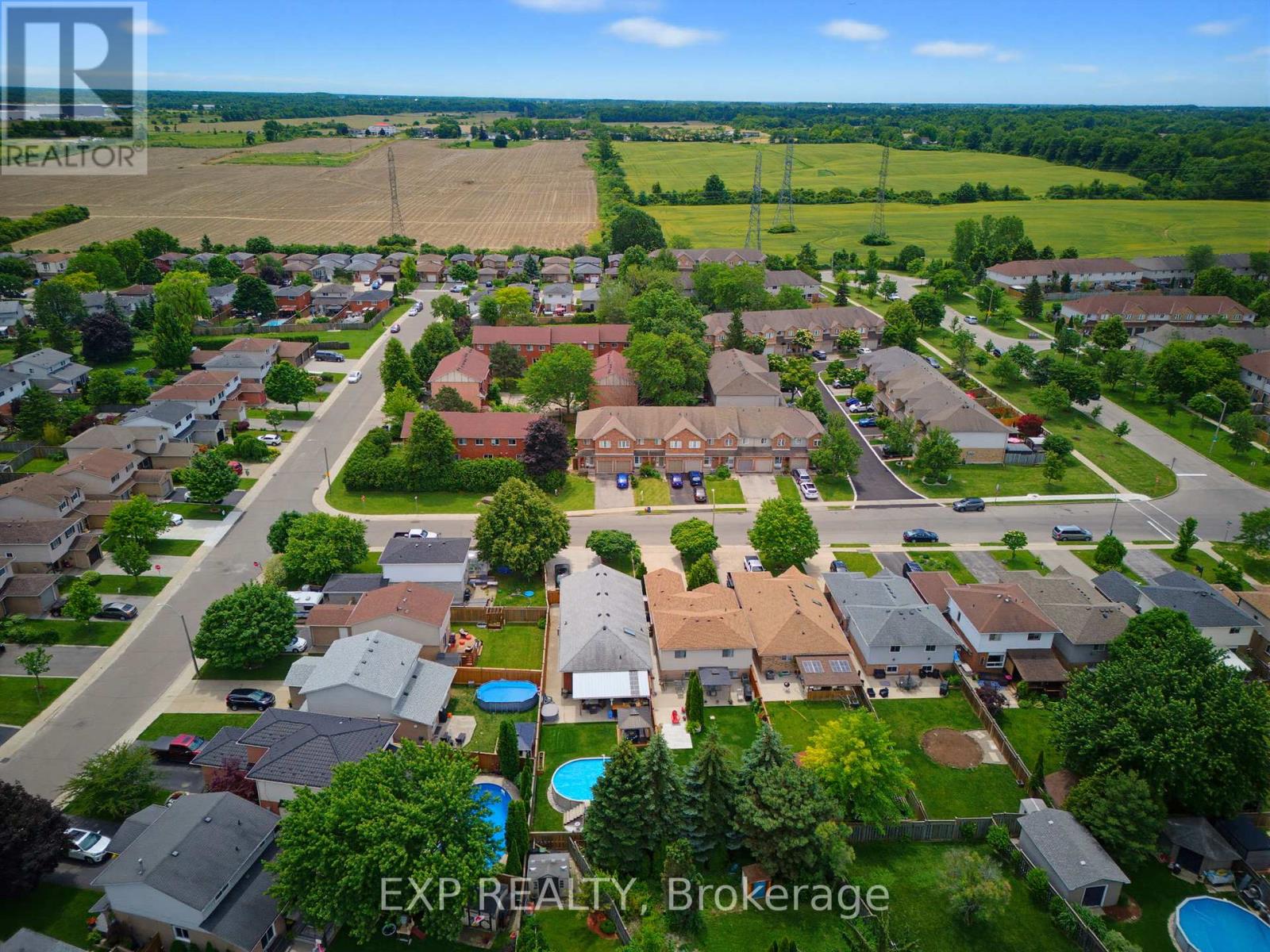 #28 10 CADHAM BOULEVARD - 4