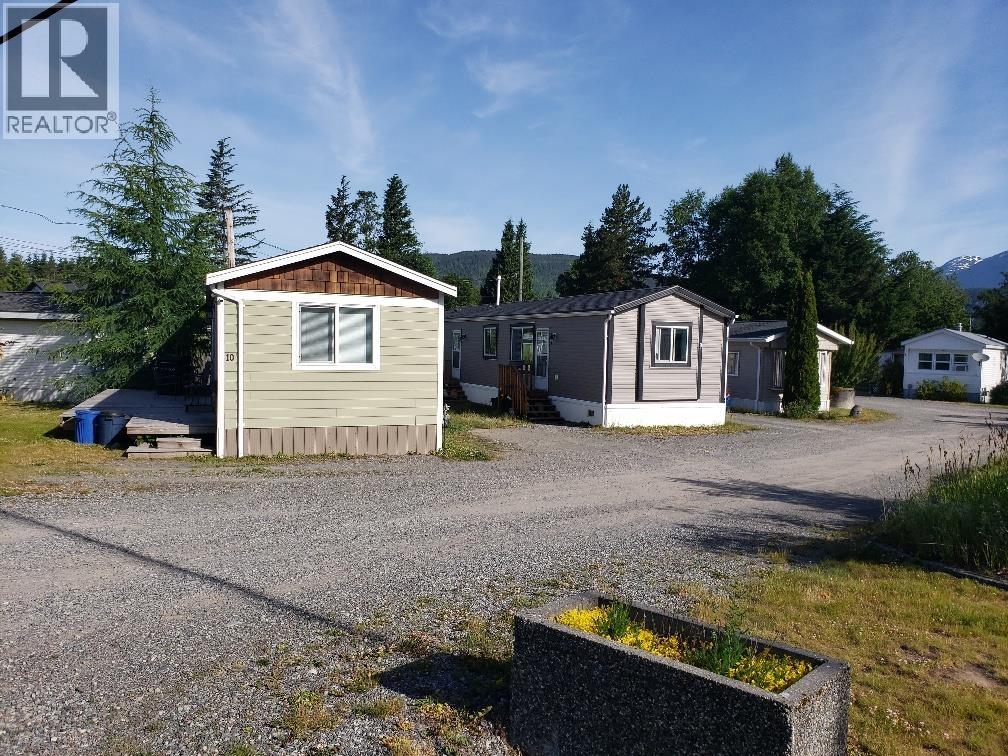 3886 MULLER AVENUE - 11