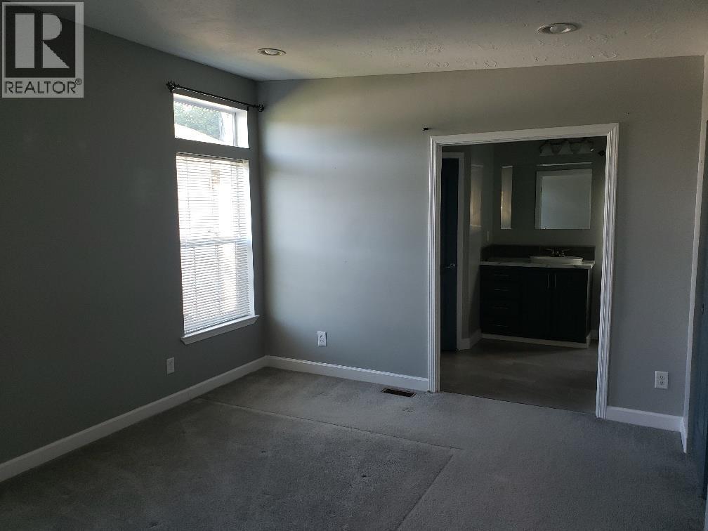 3886 MULLER AVENUE - 10