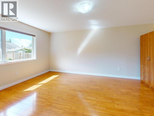 7358 GLACIER STREET, Powell River