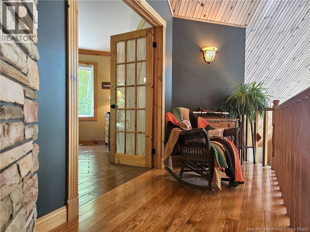 899 2e Sault Road - Image 29