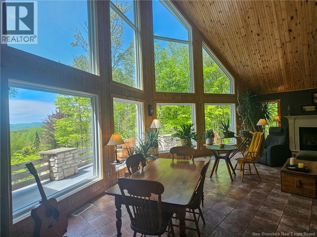 899 2e Sault Road - 14