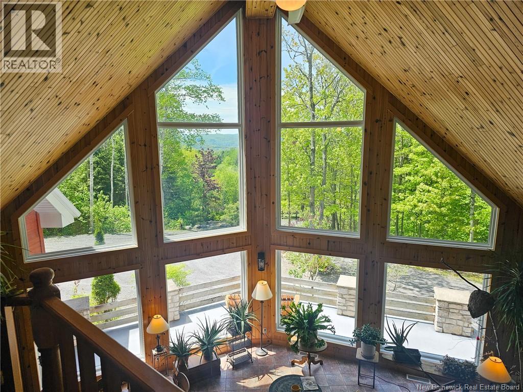 899 2e Sault Road - 30