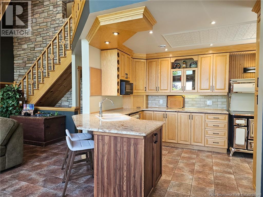 899 2e Sault Road - Image 19