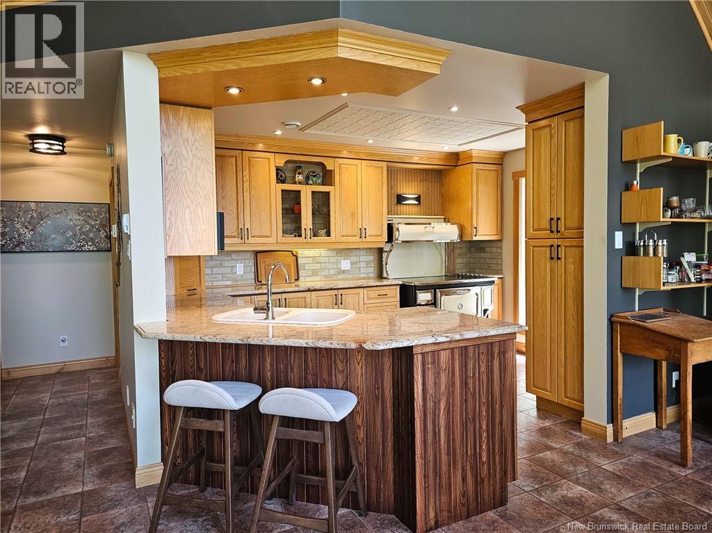 899 2e Sault Road - Image 22