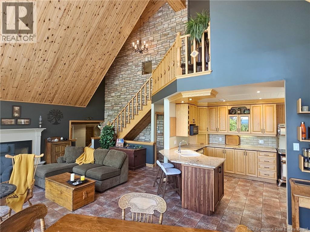 899 2e Sault Road - Image 11