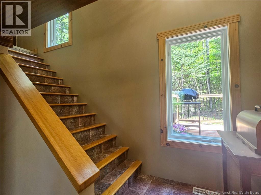 899 2e Sault Road - 42
