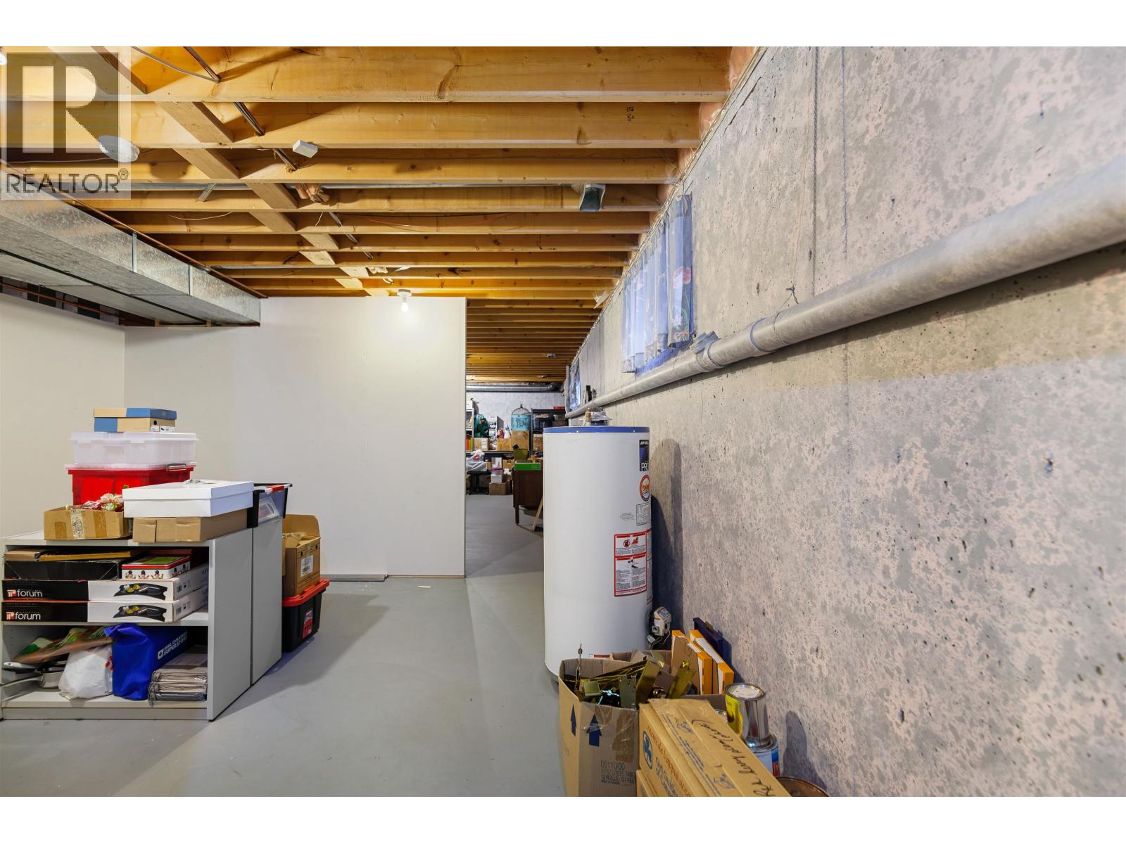 6843 VALLEYVIEW DRIVE - 30