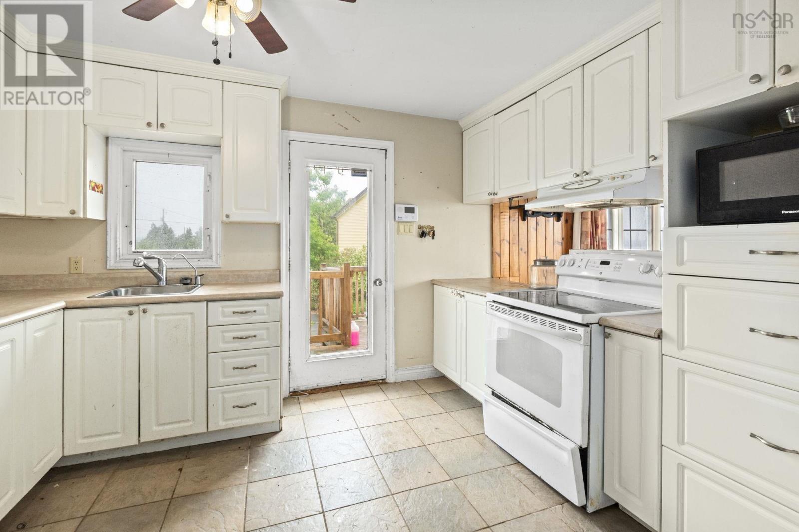Property 13 of 45 of 3815 Old Sambro Road