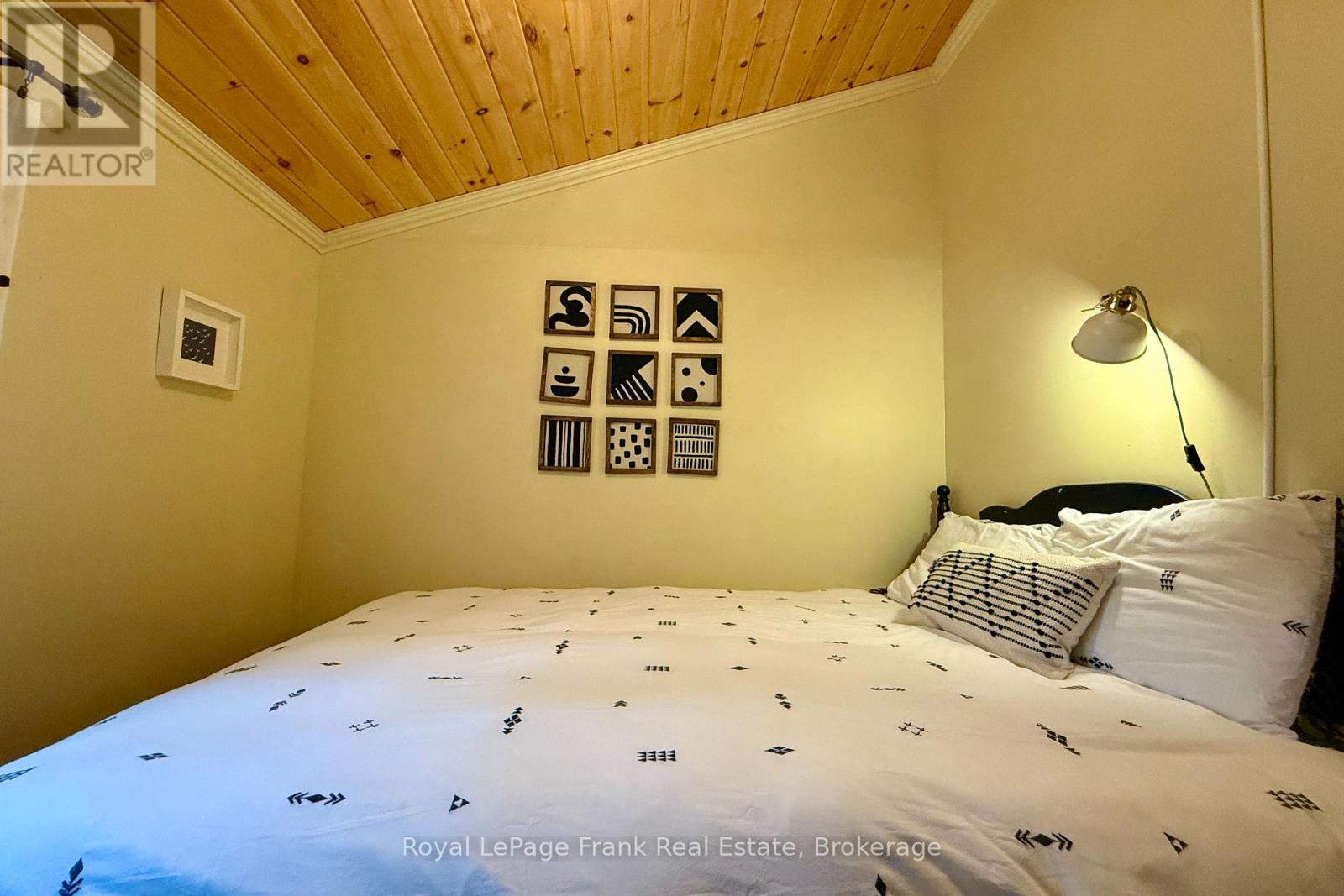 554A SOUTH MCKENZIE LAKE ROAD - 20