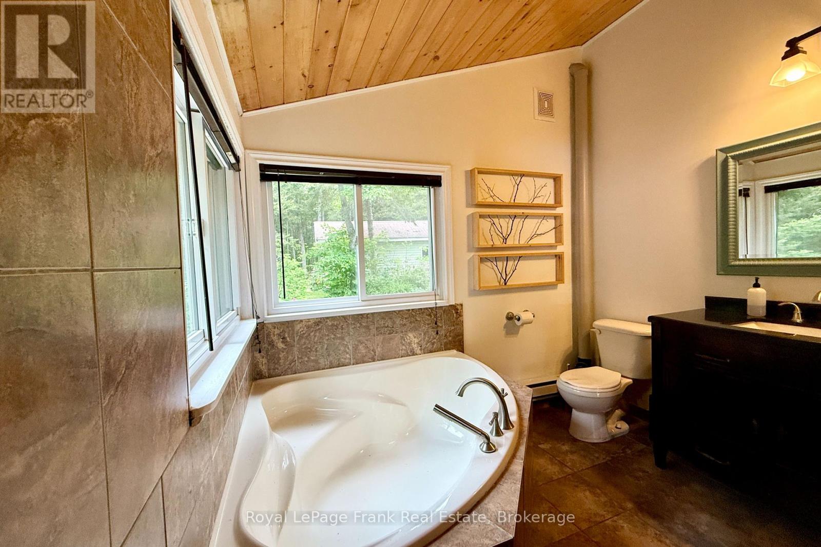 554A SOUTH MCKENZIE LAKE ROAD - 25