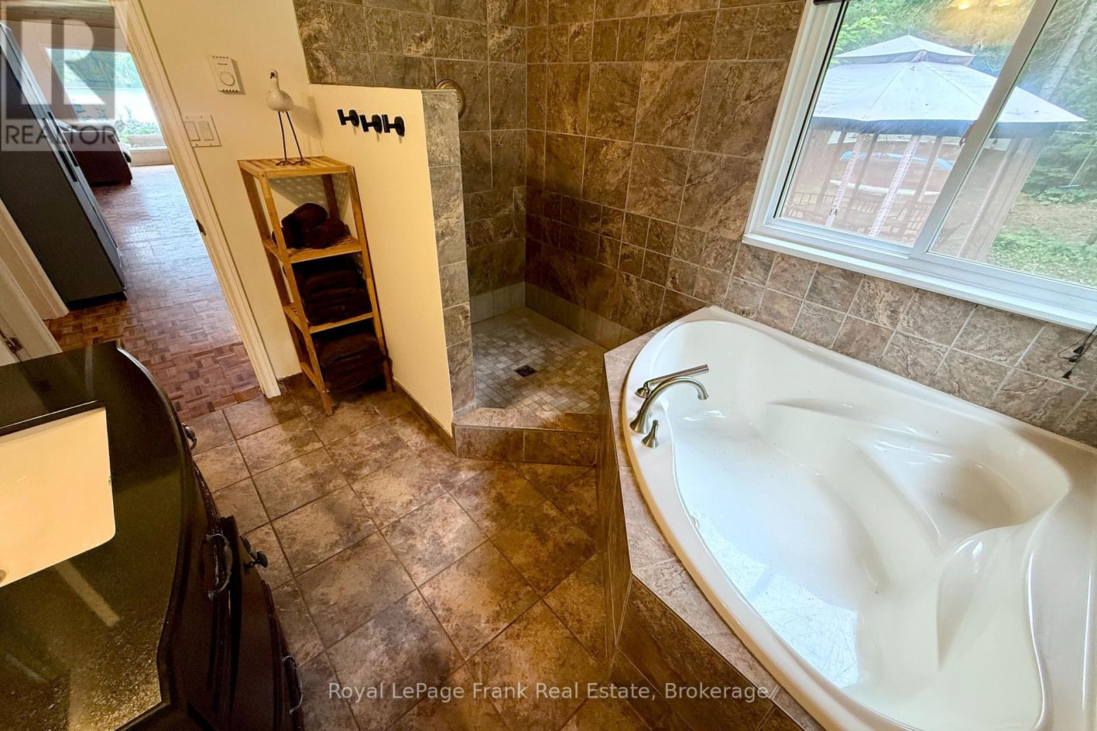 554A SOUTH MCKENZIE LAKE ROAD - 26