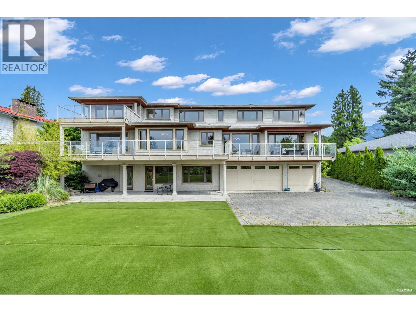 950 GREENWOOD ROAD, West Vancouver