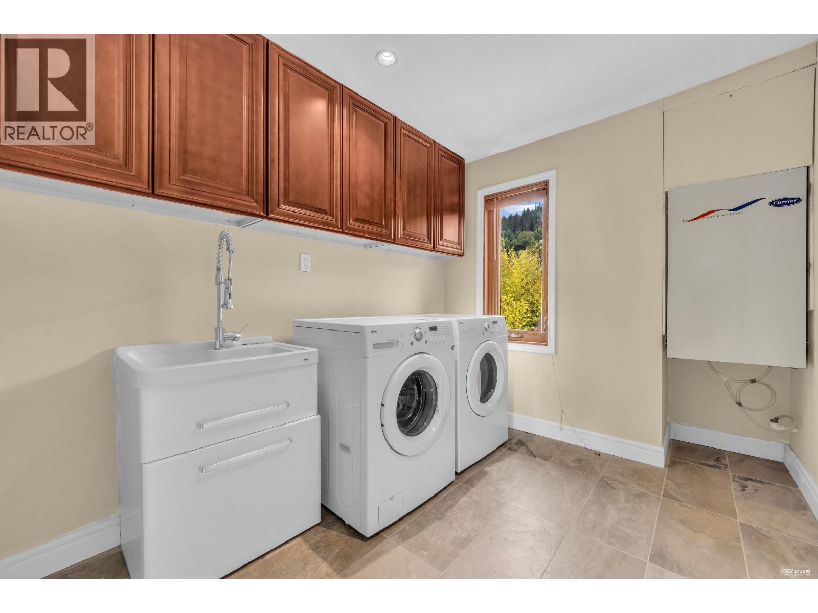 950 GREENWOOD ROAD, West Vancouver