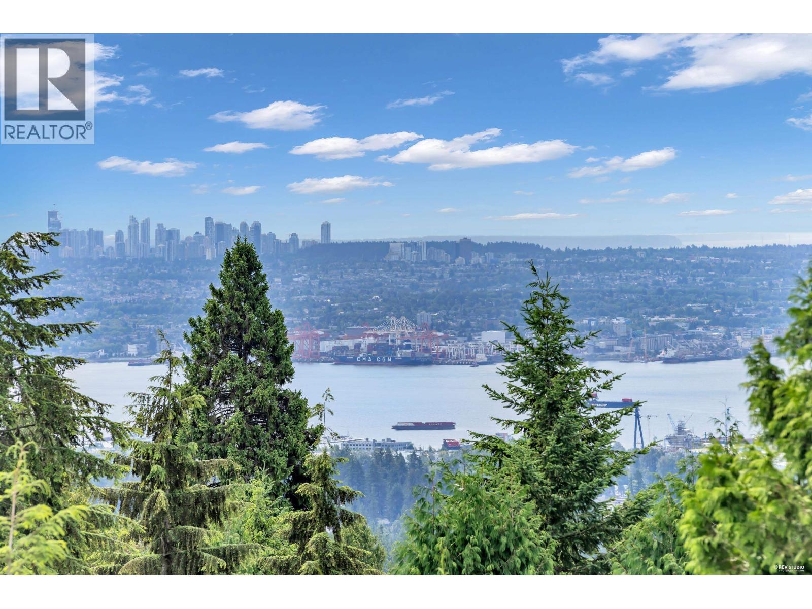 950 GREENWOOD ROAD, West Vancouver