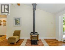 351 Elizabeth Drive, Salt Spring Island, BC V8K1J5 Photo 14