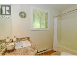 351 Elizabeth Drive, Salt Spring Island, BC V8K1J5 Photo 23