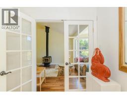 351 Elizabeth Drive, Salt Spring Island, BC V8K1J5 Photo 10