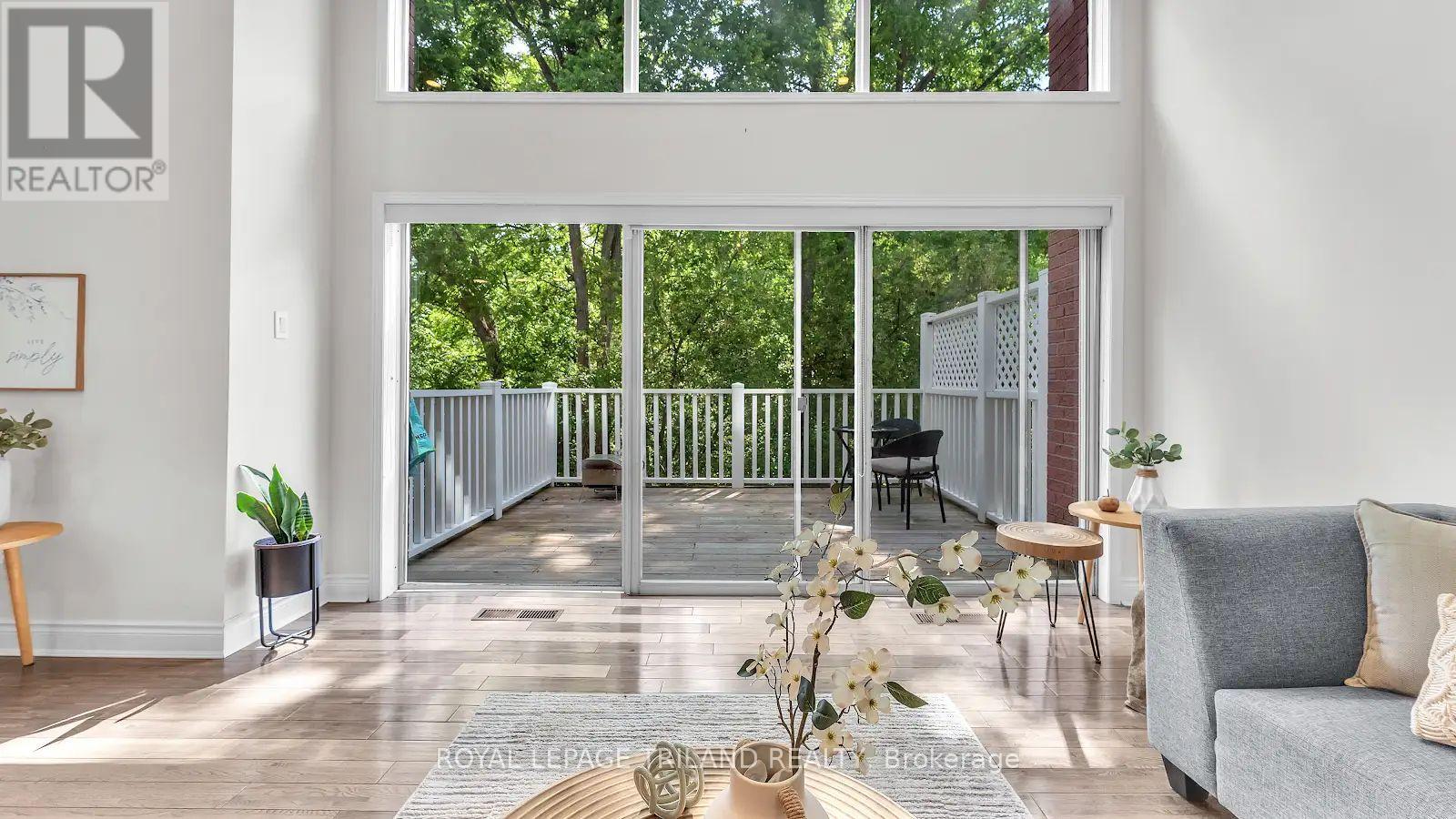 #9 703 WINDERMERE ROAD - 4