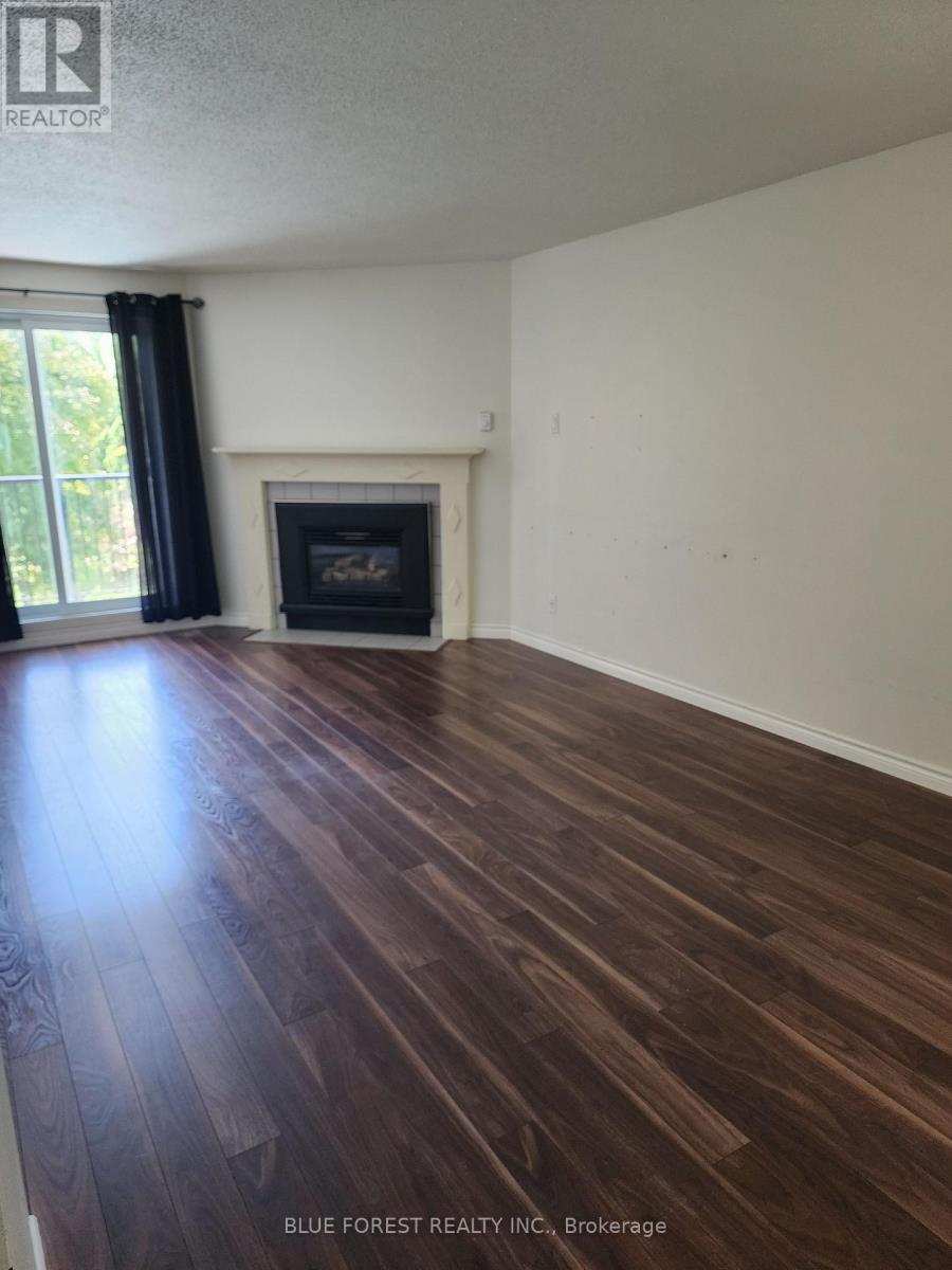 #210 727 DEVERON CRESCENT - 1