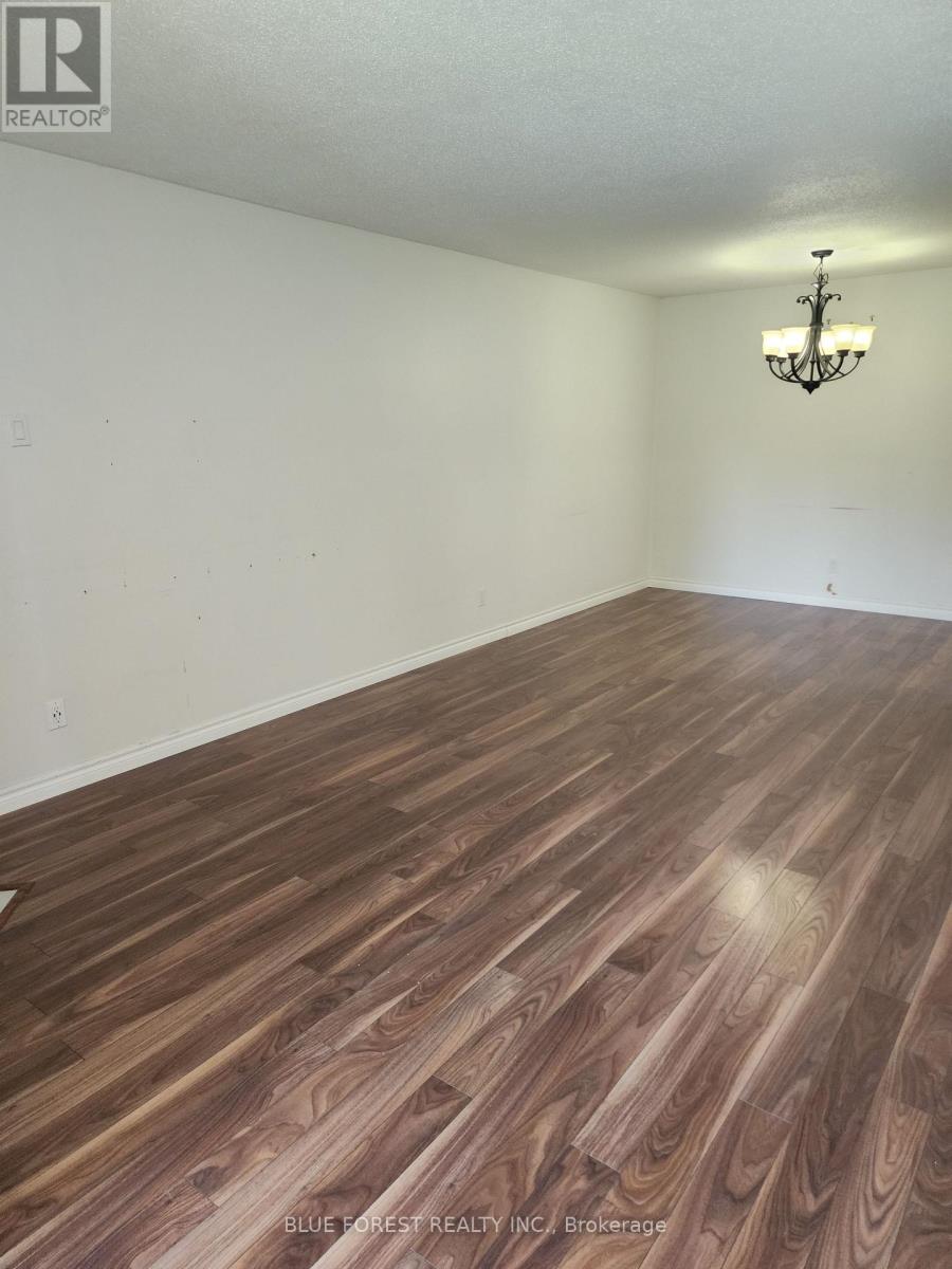 #210 727 DEVERON CRESCENT - 2