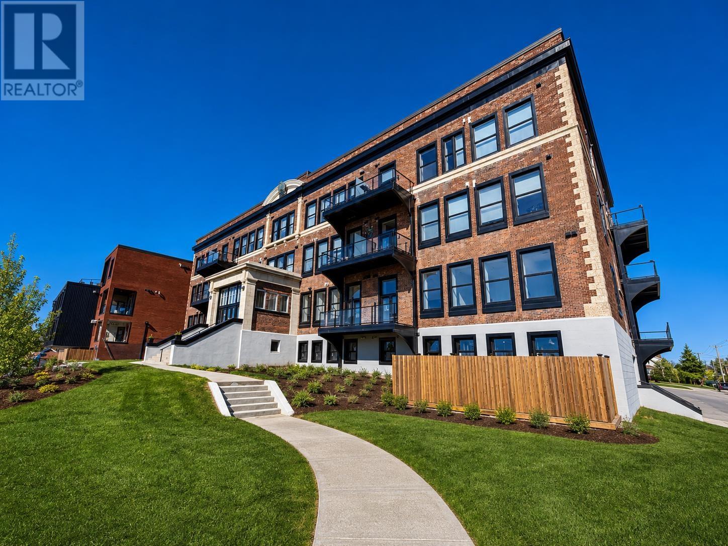 1324 96 High ST N - 1