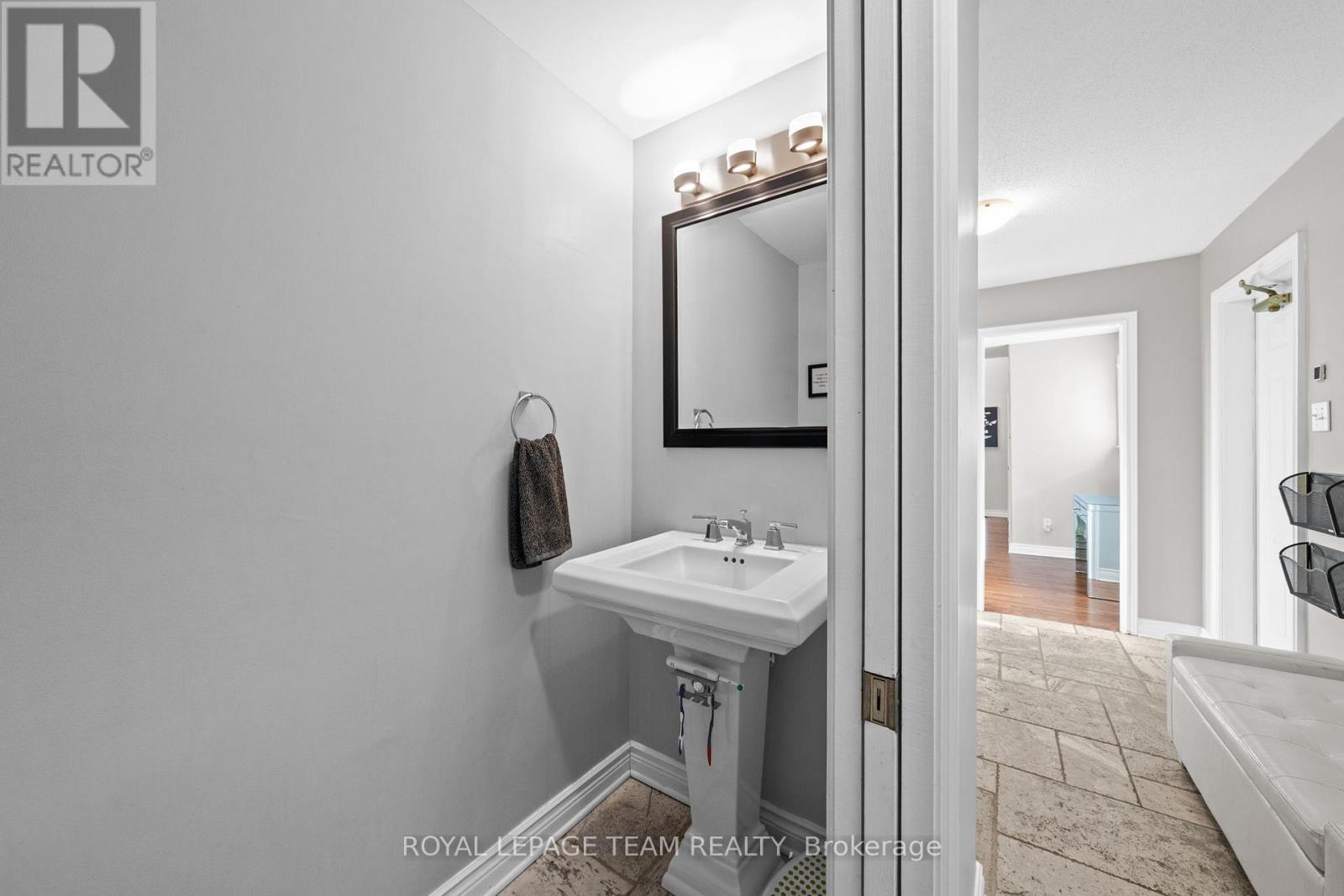 1342 REVELL DRIVE - 23