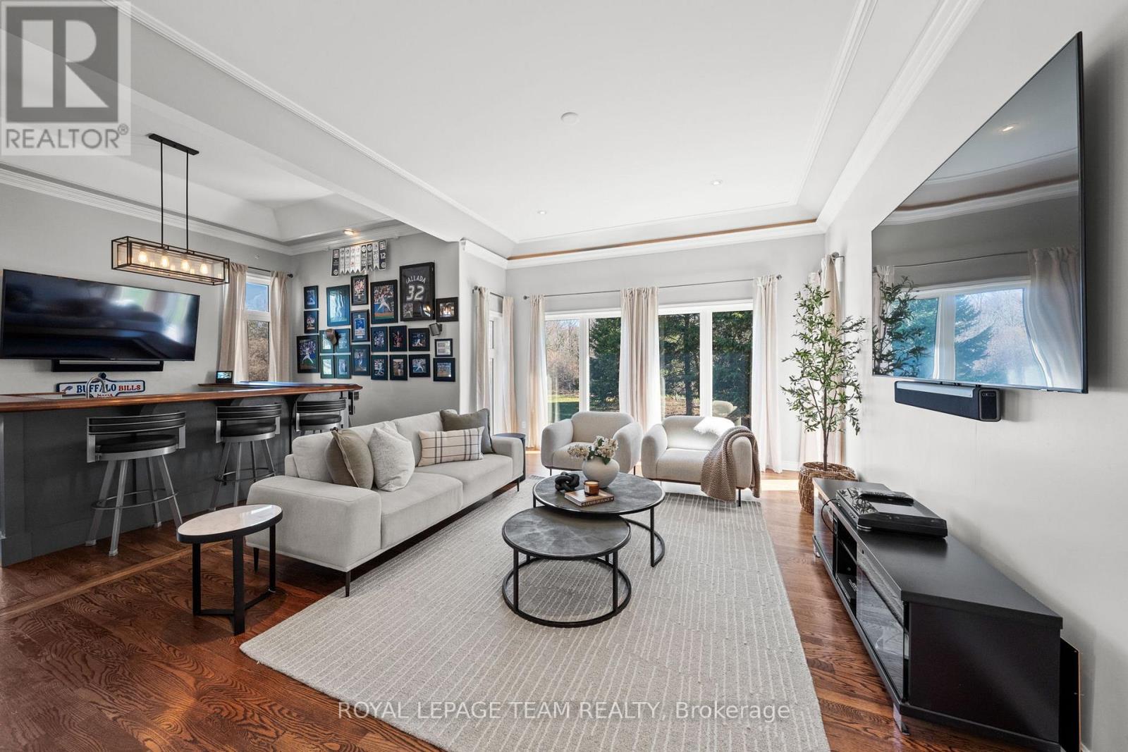 1342 REVELL DRIVE - 8