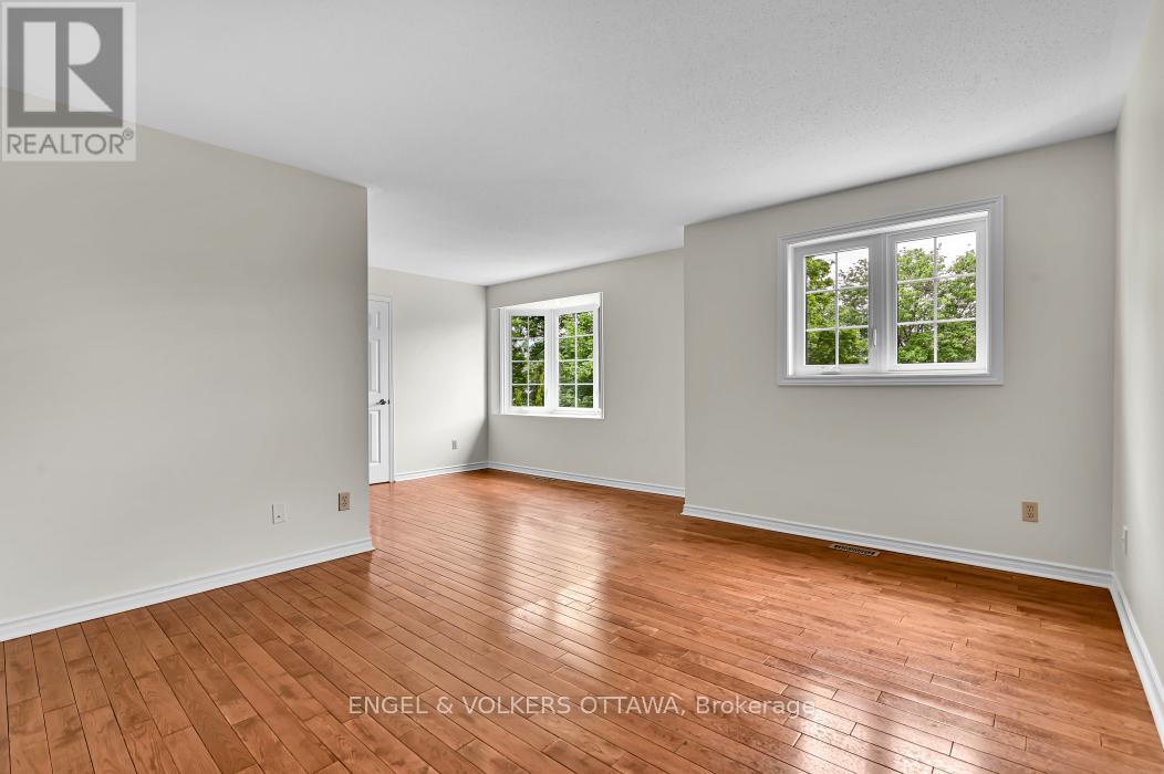 3 Bed, 3 Bath House for Sale in Ottawa – 3557 TRAPPERS ROAD, Ottawa – MLS# X13495340 - Image 20