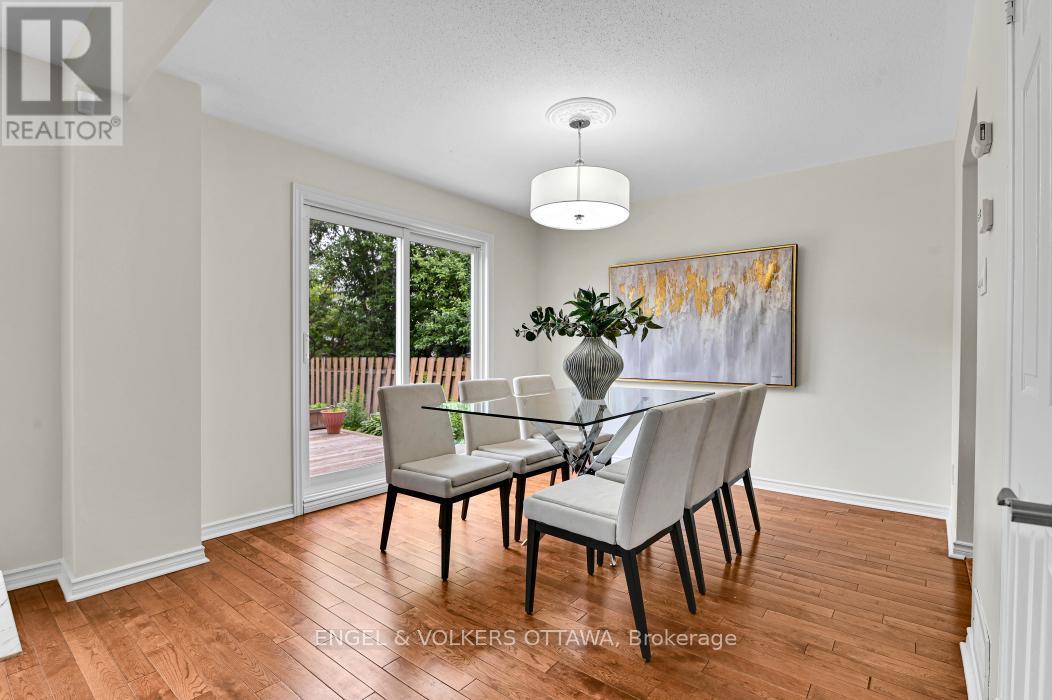3 Bed, 3 Bath House for Sale in Ottawa – 3557 TRAPPERS ROAD, Ottawa – MLS# X13495340 - Image 9