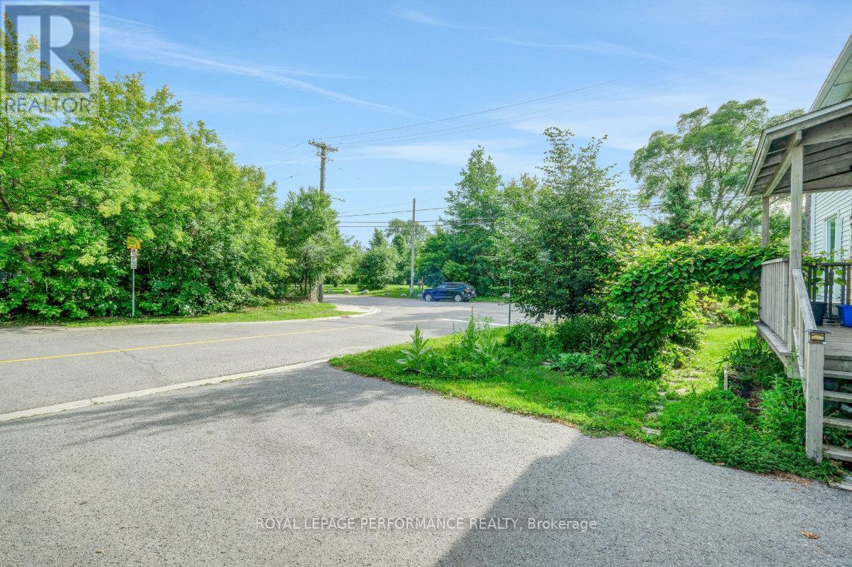 1141 NORTH RIVER ROAD - 38