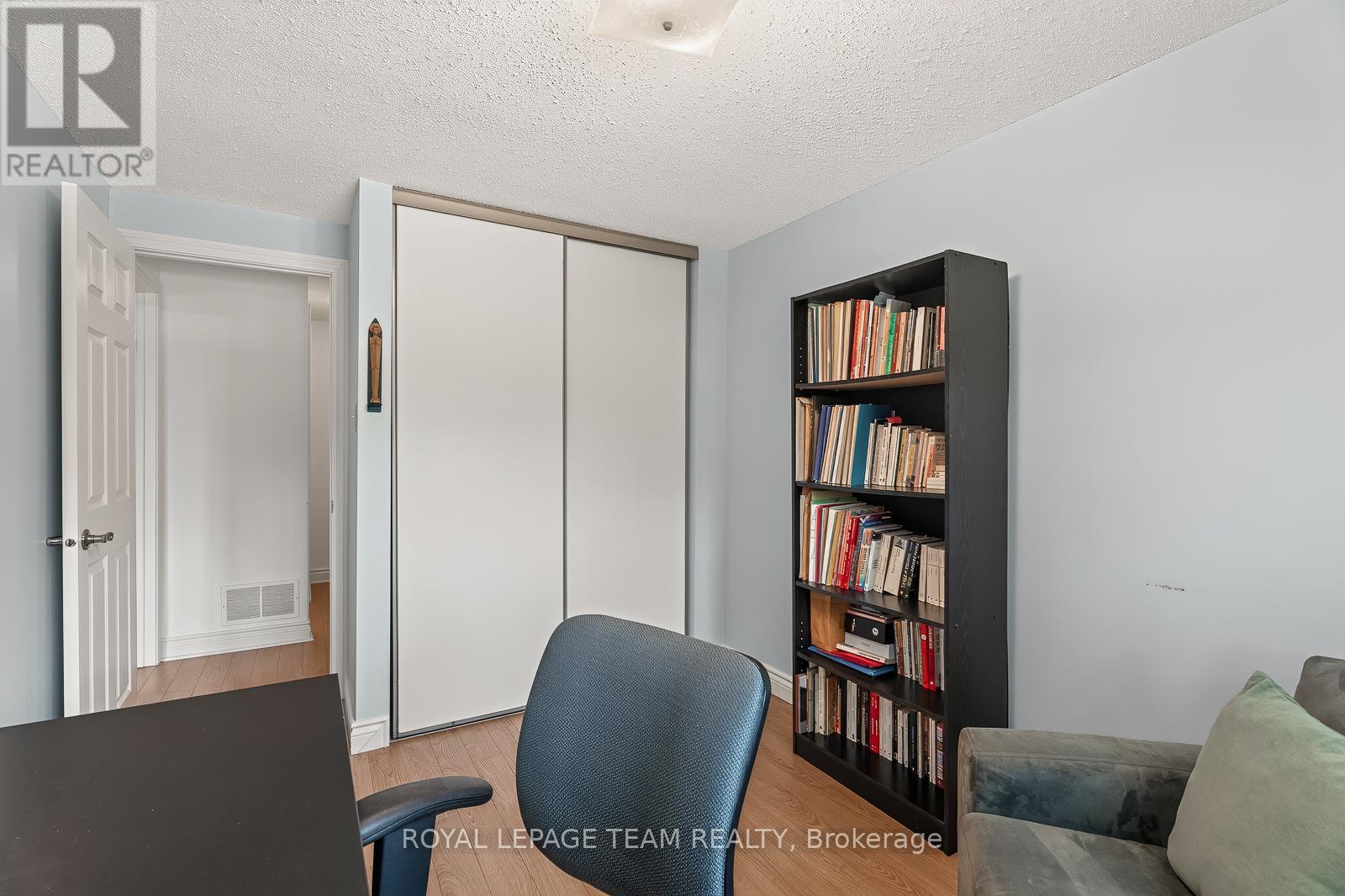 #7 402 MONTFORT STREET - 21