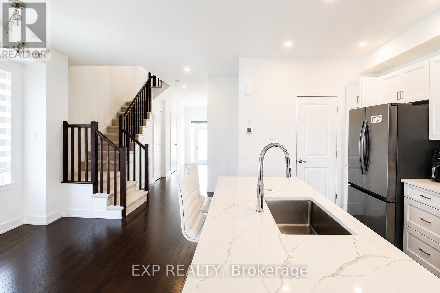 3 Bed, 3 Bath House for Rent in Ottawa – 106 SENCHA TERRACE, Ottawa – MLS# X13495392 - Image 9