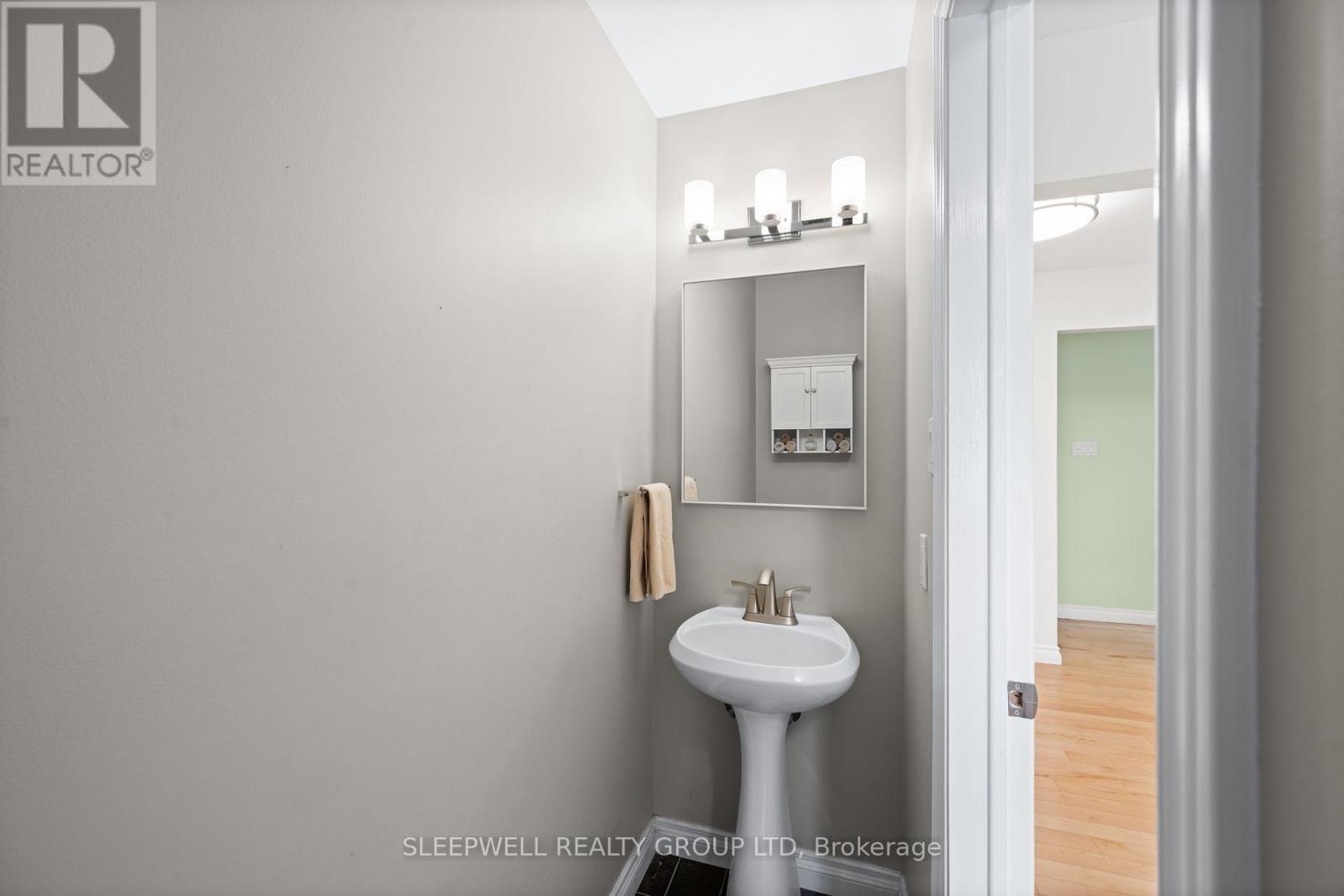3 Bed, 2 Bath House for Sale in Ottawa – 66 PARSONS RIDGE ROAD, Ottawa – MLS# X13495442 - Image 19