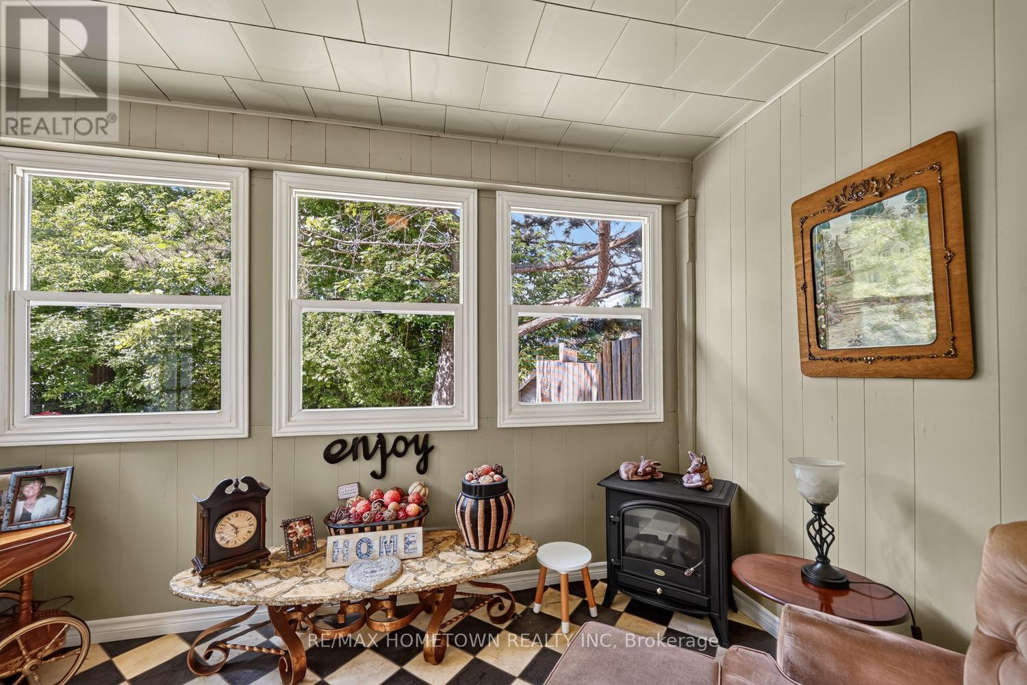 108 BETHUNE STREET - 15