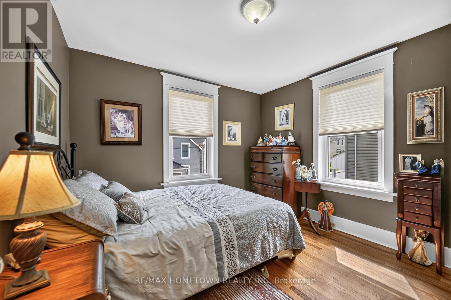 108 BETHUNE STREET - 18