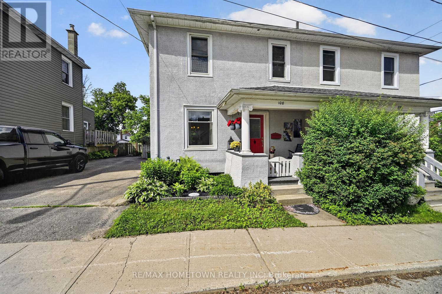 108 BETHUNE STREET - 2