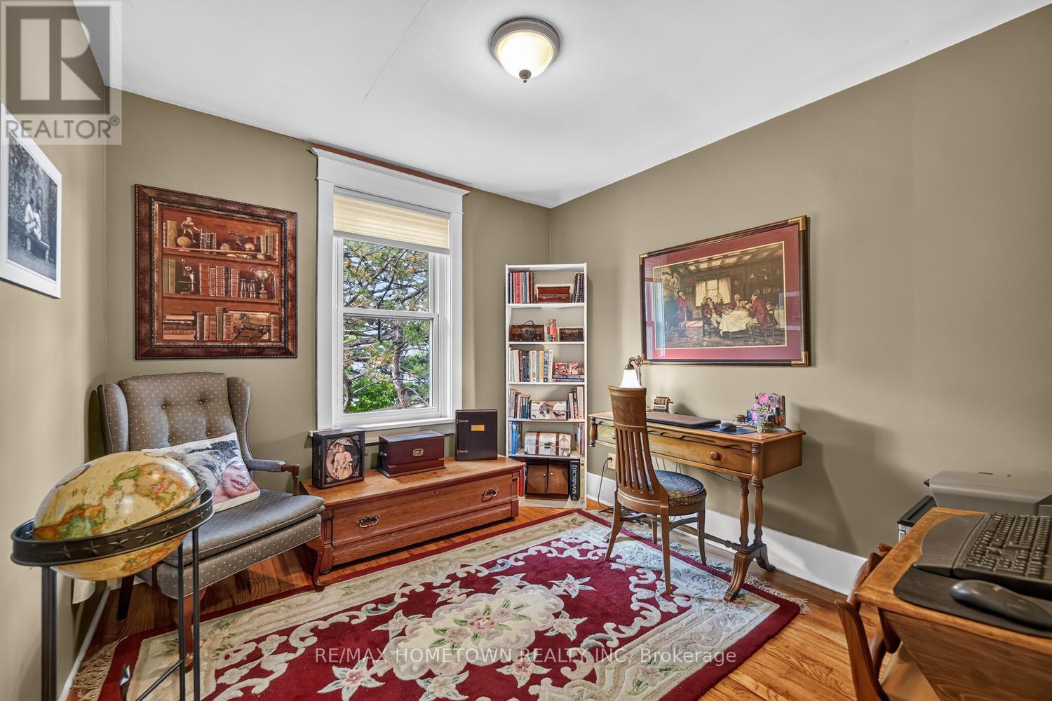 108 BETHUNE STREET - 20