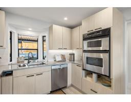 2 14985 Victoria Avenue, White Rock, BC V4B1G2 Photo 9
