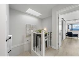 2 14985 Victoria Avenue, White Rock, BC V4B1G2 Photo 18