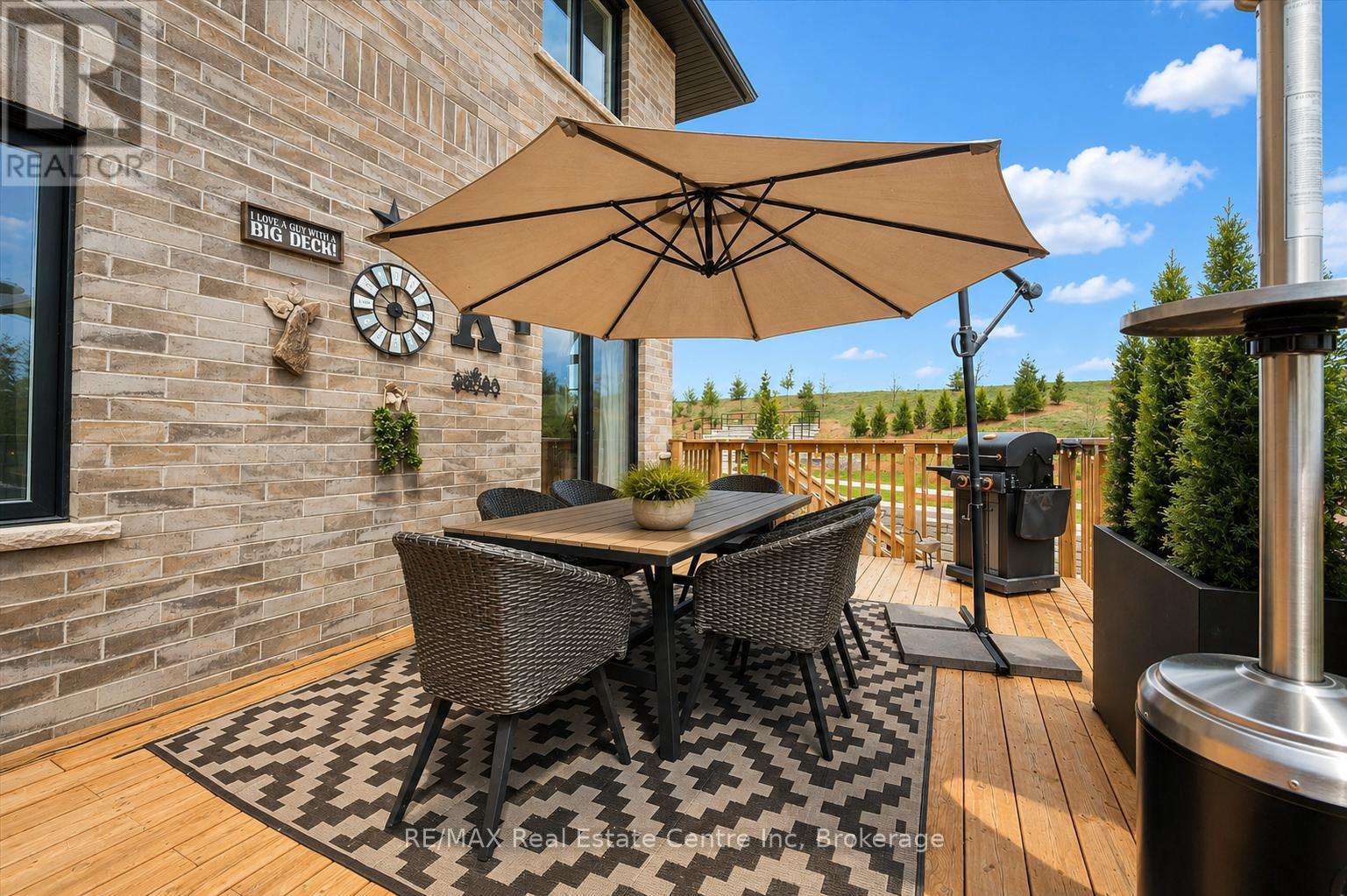 3 QUEENSBROOK CRESCENT - 30